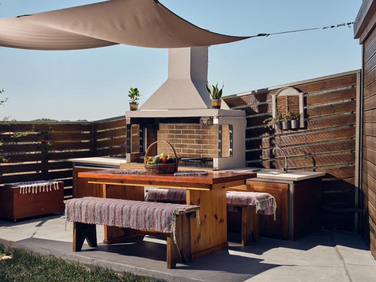 Villa Tramonto With Private Heated Pool, By Zantewize Volímai 外观 照片