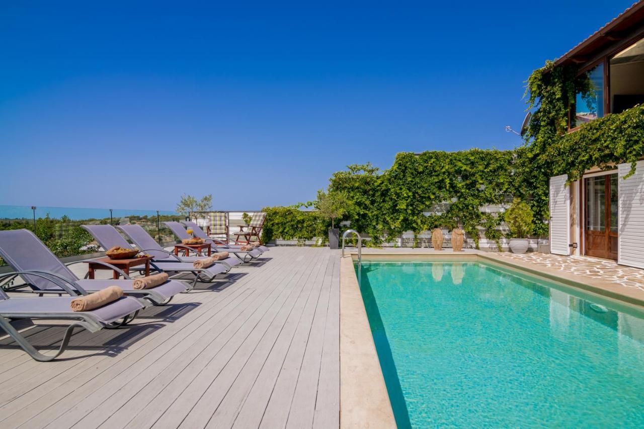 Villa Tramonto With Private Heated Pool, By Zantewize Volímai 外观 照片